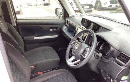 Toyota Roomy I, 2022 год, 650 000 рублей, 8 фотография