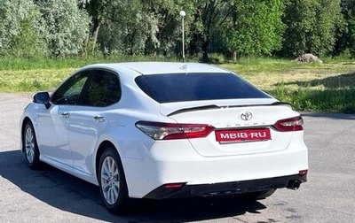 Toyota Camry, 2019 год, 2 300 000 рублей, 1 фотография