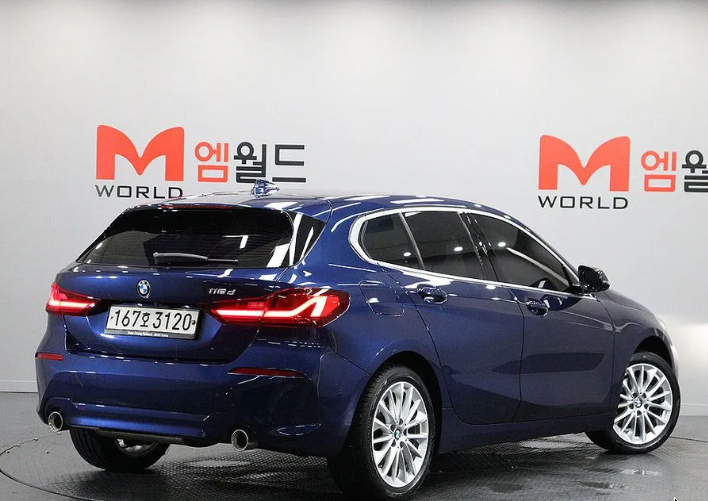 BMW 1 серия F40, 2020 год, 3 050 000 рублей, 3 фотография