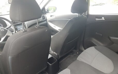 Hyundai Solaris II рестайлинг, 2014 год, 930 000 рублей, 4 фотография