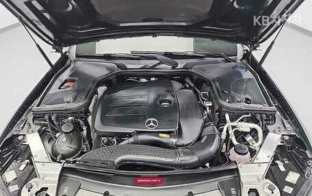 Mercedes-Benz E-Класс, 2022 год, 3 700 000 рублей, 5 фотография