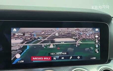 Mercedes-Benz E-Класс, 2022 год, 3 700 000 рублей, 14 фотография