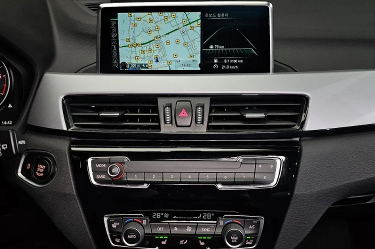 BMW X1 F48, 2016 год, 3 120 000 рублей, 13 фотография