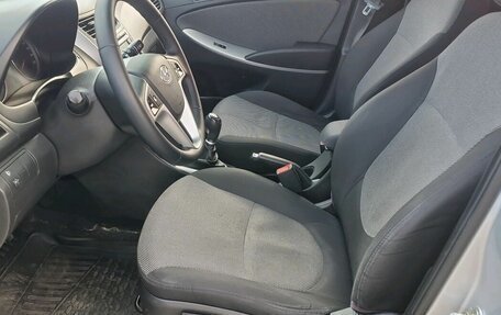 Hyundai Solaris II рестайлинг, 2013 год, 795 000 рублей, 5 фотография