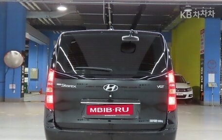 Hyundai Grand Starex Grand Starex I рестайлинг 2, 2021 год, 2 095 030 рублей, 3 фотография