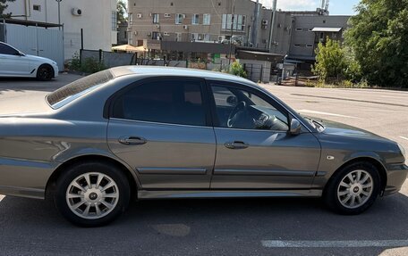 Hyundai Sonata IV рестайлинг, 2005 год, 650 000 рублей, 3 фотография