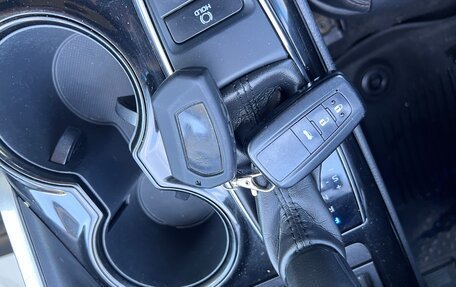 Toyota Camry, 2019 год, 2 300 000 рублей, 8 фотография