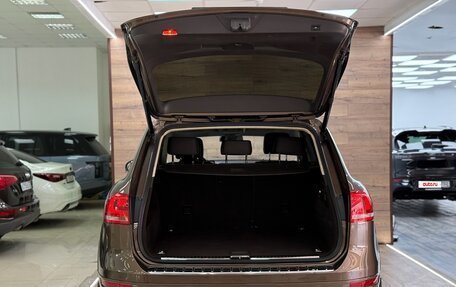 Volkswagen Touareg III, 2011 год, 2 850 000 рублей, 13 фотография