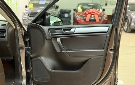 Volkswagen Touareg III, 2011 год, 2 850 000 рублей, 25 фотография