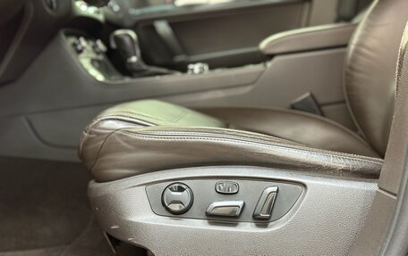 Volkswagen Touareg III, 2011 год, 2 850 000 рублей, 28 фотография