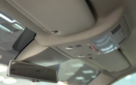 Volkswagen Touareg III, 2011 год, 2 850 000 рублей, 34 фотография