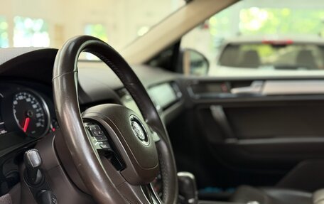 Volkswagen Touareg III, 2011 год, 2 850 000 рублей, 35 фотография