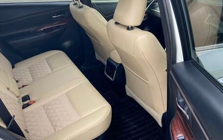 Toyota Harrier, 2014 год, 2 150 000 рублей, 15 фотография