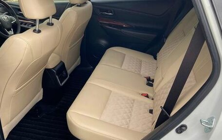 Toyota Harrier, 2014 год, 2 150 000 рублей, 6 фотография