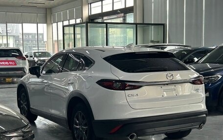Mazda CX-4, 2021 год, 1 850 000 рублей, 6 фотография