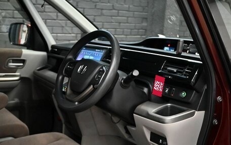 Honda Stepwgn IV, 2015 год, 2 090 000 рублей, 11 фотография