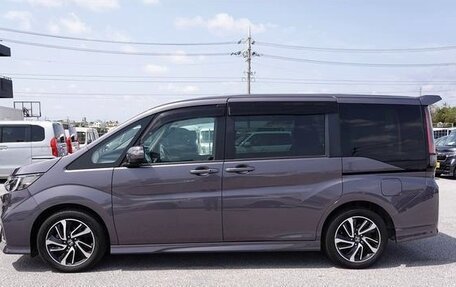 Honda Stepwgn IV, 2021 год, 2 047 000 рублей, 2 фотография