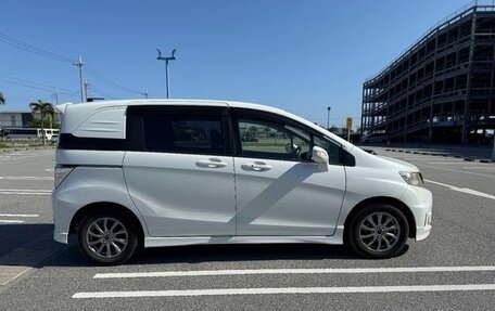 Honda Freed I, 2016 год, 819 000 рублей, 6 фотография