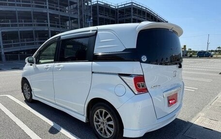 Honda Freed I, 2016 год, 819 000 рублей, 3 фотография