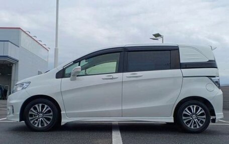 Honda Freed I, 2016 год, 817 000 рублей, 2 фотография