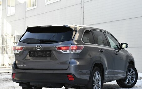 Toyota Highlander III, 2014 год, 2 449 000 рублей, 2 фотография