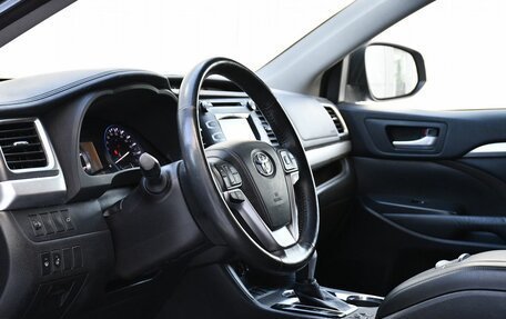 Toyota Highlander III, 2014 год, 2 449 000 рублей, 11 фотография