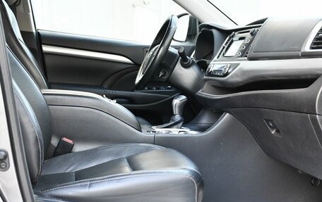 Toyota Highlander III, 2014 год, 2 449 000 рублей, 16 фотография