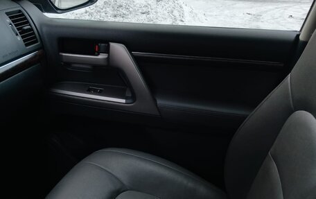 Toyota Land Cruiser 200, 2010 год, 2 319 000 рублей, 11 фотография