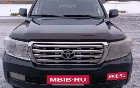 Toyota Land Cruiser 200, 2010 год, 2 319 000 рублей, 3 фотография