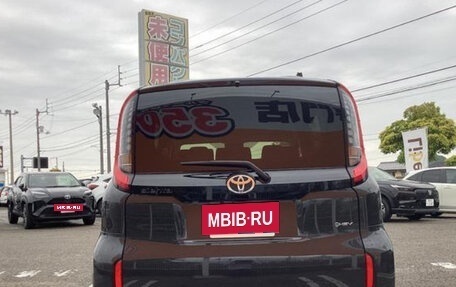 Toyota Sienta, 2022 год, 1 075 000 рублей, 5 фотография