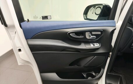 Mercedes-Benz EQV, 2020 год, 7 000 000 рублей, 15 фотография