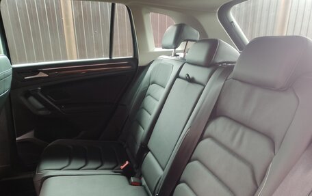 Volkswagen Tiguan II, 2021 год, 4 500 000 рублей, 3 фотография