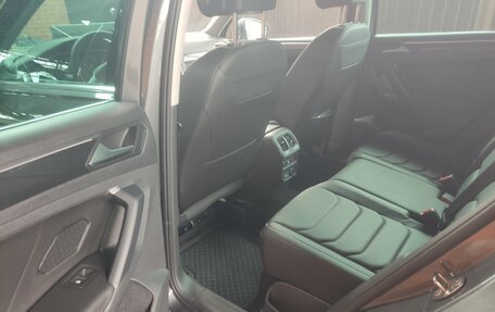 Volkswagen Tiguan II, 2021 год, 4 500 000 рублей, 14 фотография