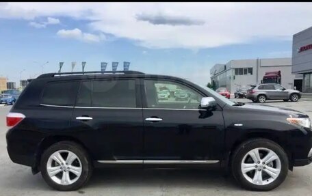 Toyota Highlander III, 2012 год, 2 350 000 рублей, 3 фотография