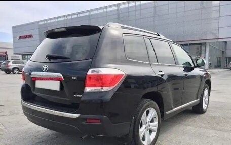 Toyota Highlander III, 2012 год, 2 350 000 рублей, 4 фотография