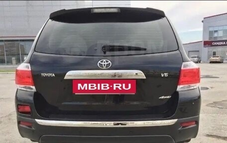Toyota Highlander III, 2012 год, 2 350 000 рублей, 5 фотография