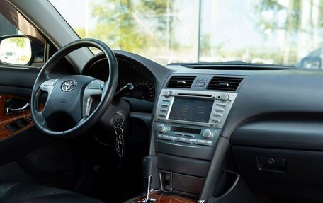 Toyota Camry, 2008 год, 1 330 000 рублей, 10 фотография