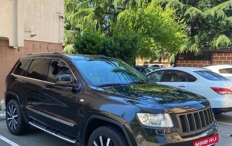 Jeep Grand Cherokee, 2012 год, 1 899 999 рублей, 2 фотография