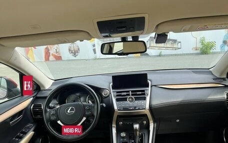 Lexus NX I, 2021 год, 3 900 000 рублей, 14 фотография