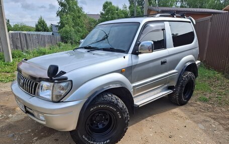 Toyota Land Cruiser Prado 90 рестайлинг, 2000 год, 1 750 000 рублей, 7 фотография