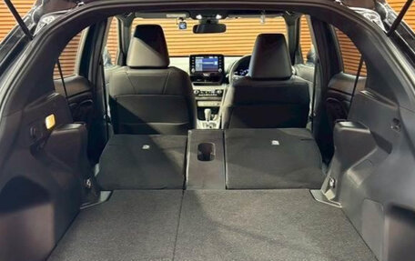 Toyota Yaris Cross, 2022 год, 1 135 000 рублей, 8 фотография