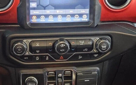 Jeep Wrangler, 2022 год, 3 950 666 рублей, 10 фотография