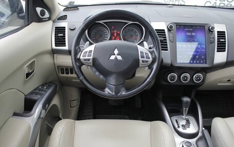 Mitsubishi Outlander III рестайлинг 3, 2008 год, 1 090 000 рублей, 9 фотография
