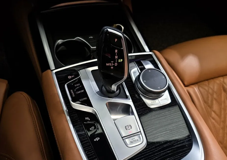 BMW 7 серия G11-G12 рестайлинг, 2020 год, 6 940 000 рублей, 9 фотография