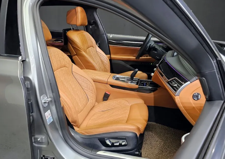 BMW 7 серия G11-G12 рестайлинг, 2020 год, 6 940 000 рублей, 12 фотография