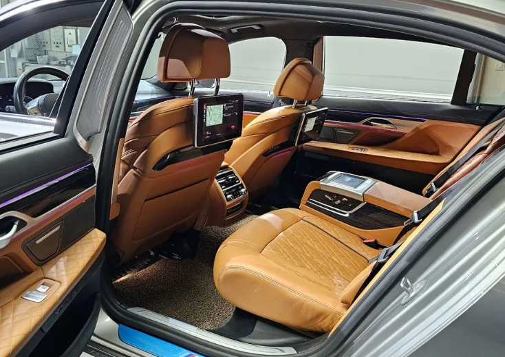 BMW 7 серия G11-G12 рестайлинг, 2020 год, 6 940 000 рублей, 11 фотография