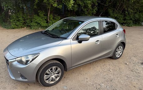 Mazda Demio IV, 2016 год, 1 050 000 рублей, 3 фотография