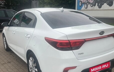 KIA Rio IV, 2017 год, 1 370 000 рублей, 4 фотография
