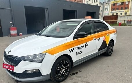 Skoda Rapid II, 2021 год, 1 300 000 рублей, 2 фотография