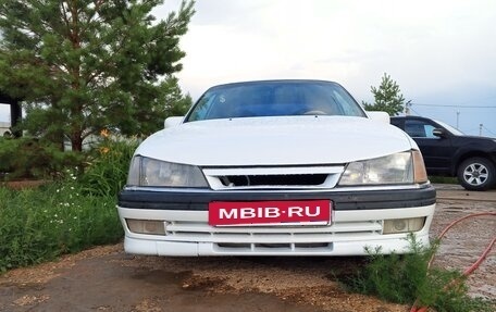 Opel Omega A, 1993 год, 160 000 рублей, 2 фотография